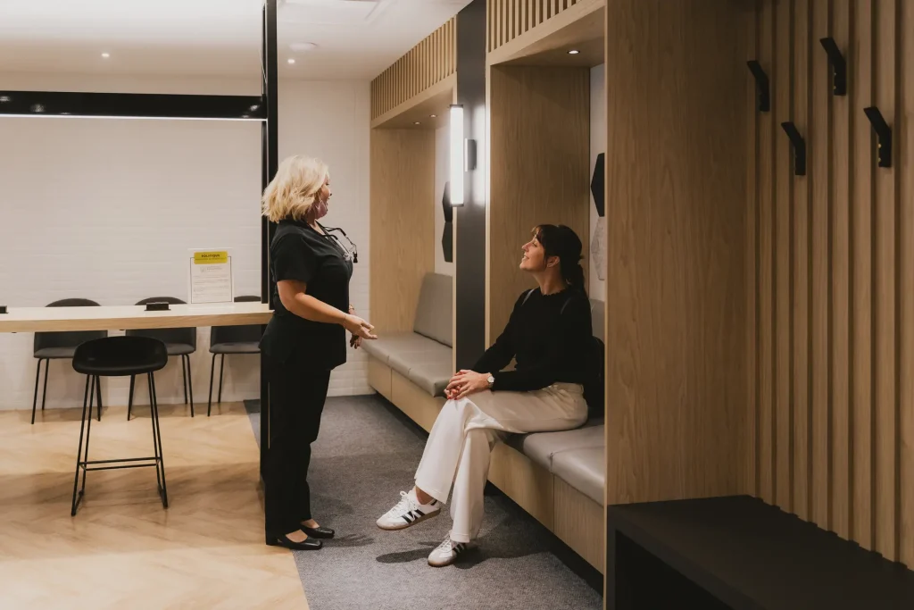 Salle d'attente et accueil au Centre dentaire Boucherville